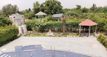 Aarya farm house Noida by PartyBea Events