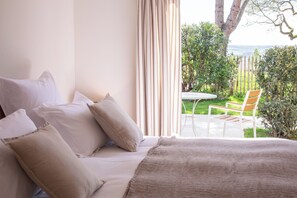 6 chambres, fer et planche à repasser, lit parapluie, Wi-Fi gratuit