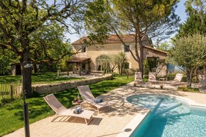 Piscine extérieure