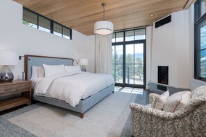 4 Schlafzimmer, Bügeleisen/Bügelbrett, kostenloses WLAN, Bettwäsche