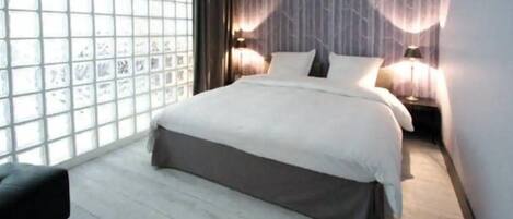 1 室のベッドルーム、WiFi、ベッドシーツ