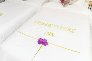 Deluxe Twin Room | Minibar, in-room safe, iron/ironing board, free WiFi