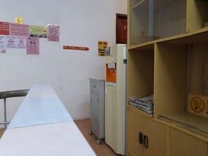 Refrigerador, microondas