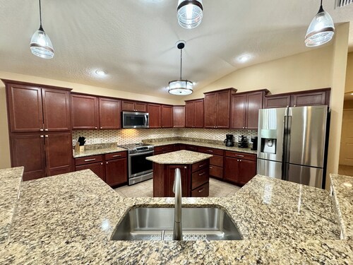 Brewed Awakening - 3/2 w/ Private Pool and Golf Cart in The Village of Sanibel