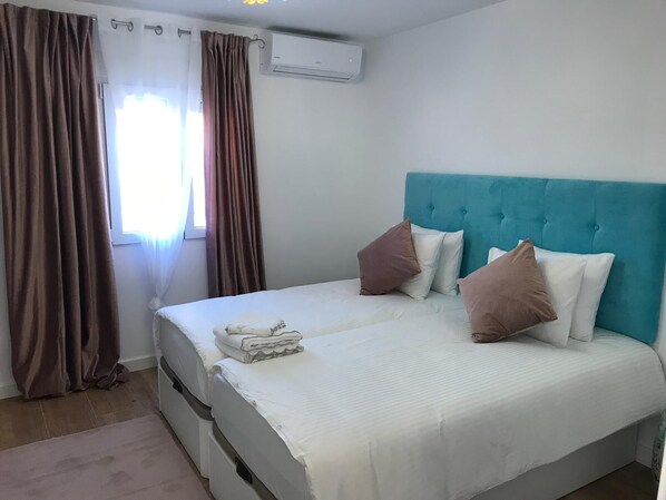 3 多间卧室、熨斗/熨衣板、WiFi、床单