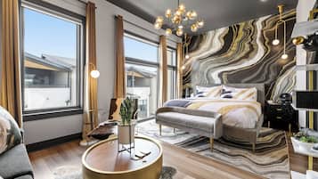 3 bedrooms, iron/ironing board, travel crib, free WiFi