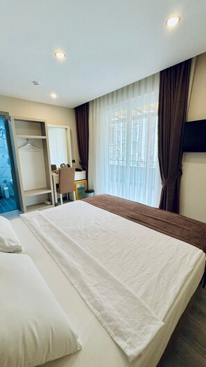 Chambre Double Ville, 1 grand lit, non-fumeur, vue ville