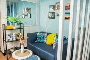 Signature studio, 1 queensize bed, niet-roken, keuken | Individueel gedecoreerd, individueel gemeubileerd, een laptopwerkplek