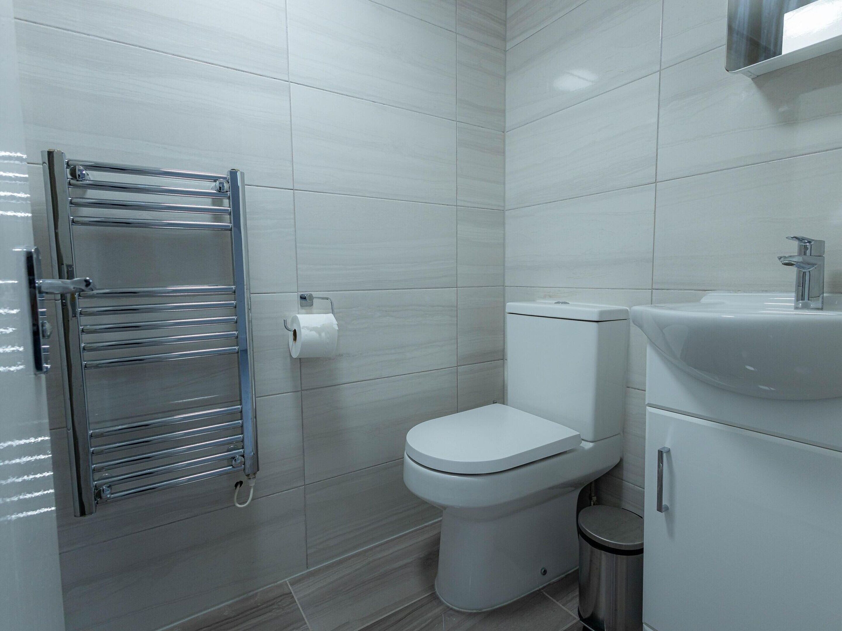 Apartment | Bathroom