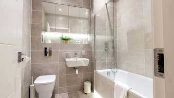 Apartamento | Banheiro | Toalhas de banho