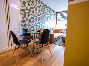Apartment | Dining - Burnham Beeches One-bedroom Apartment by Belvilla (Slough)