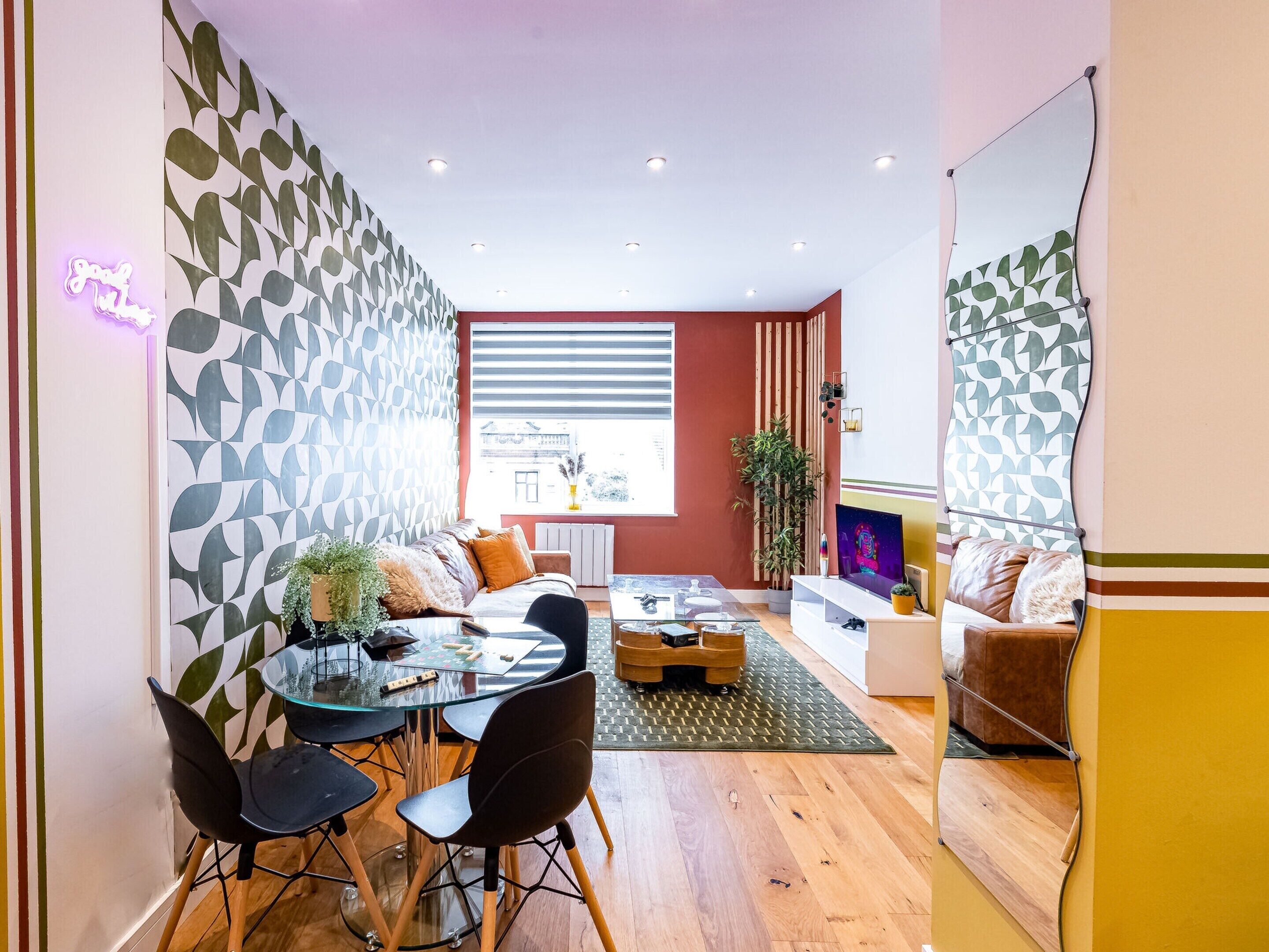 Apartment | Dining