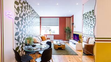 Apartment | Dining