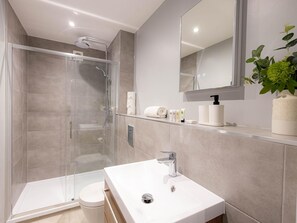 Apartment | Badezimmer