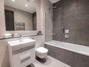 Apartment | Bathroom - One Bed Apt Near Camden Markets Perfect Location (London)