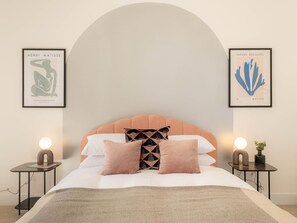 3 bedrooms - Wimbledon Tennis Retreat 3-bedroom by Sojo Stay (Mitcham)