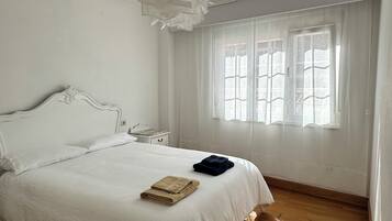 4 sovrum, strykjÀrn/strykbrÀda och sÀngklÀder