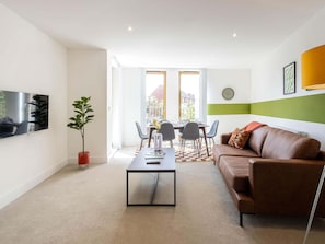 Apartment | Living area - Horniman Museum Harmony Two-bedroom by Sojo Stay (Mitcham)