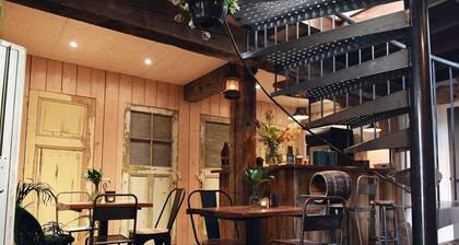 Fantastic group accommodation for 24 people!