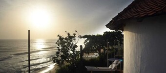 Sea View Rooms on the Cliff. Just 50 meters walk to the beach 