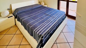 Apartment | 2 bedrooms, iron/ironing board - Le Querce 5 DX (San Teodoro)