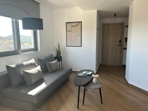 Family Room - INCORSO • Smart Luxury Stay • near Airport • 24HR Check in (Markopoulo Mesogaias)