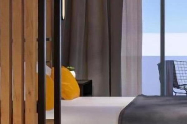 Family Room | Soundproofing, free WiFi, bed sheets