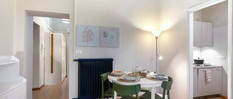อพาร์ทเมนท์สำหรับครอบครัว, หลายห้องนอน (Casa Enza) | ร้านอาหาร