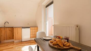Family Studio (Lavrič Hideaway Studio 3) | Dining