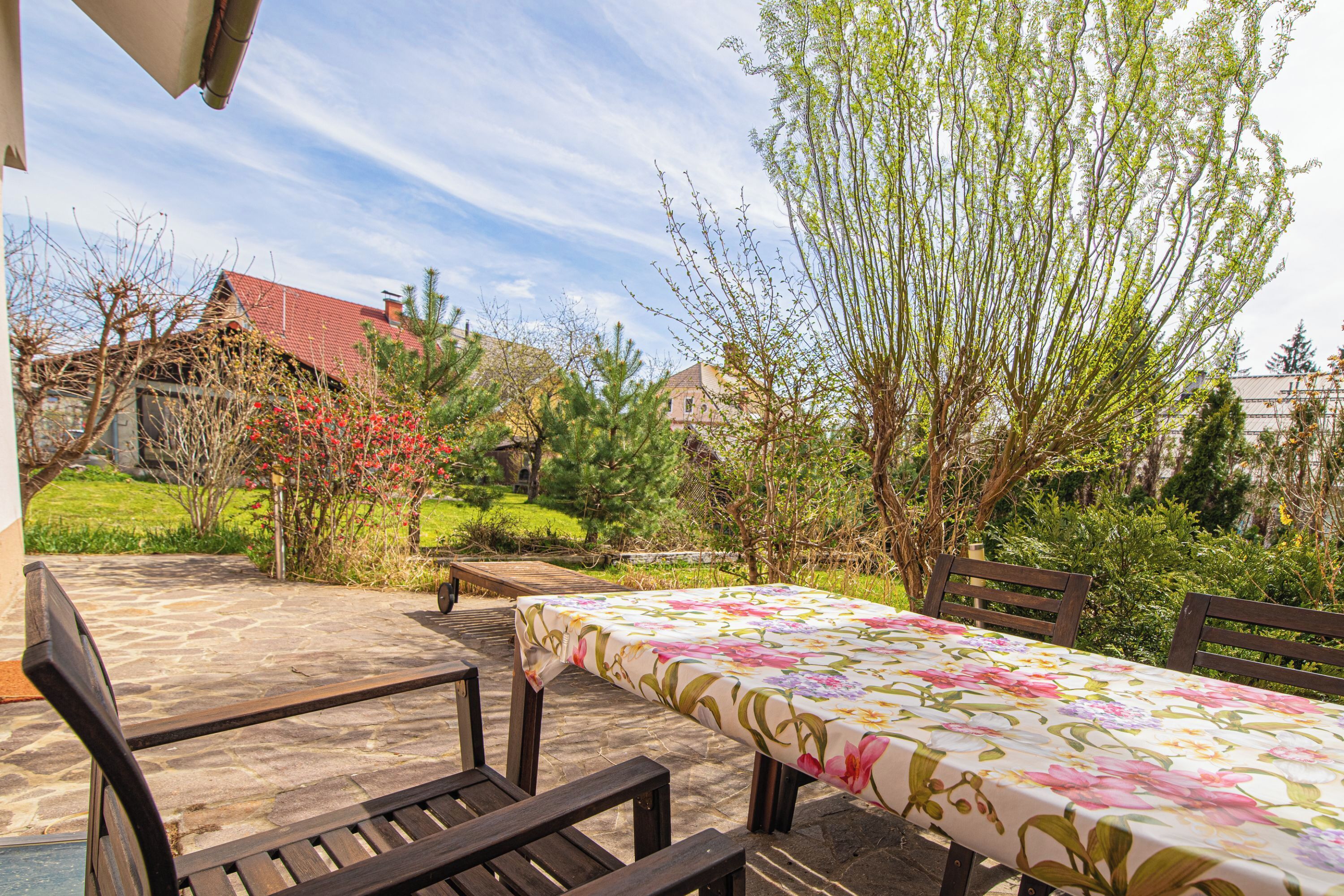 Tempat makan outdoor