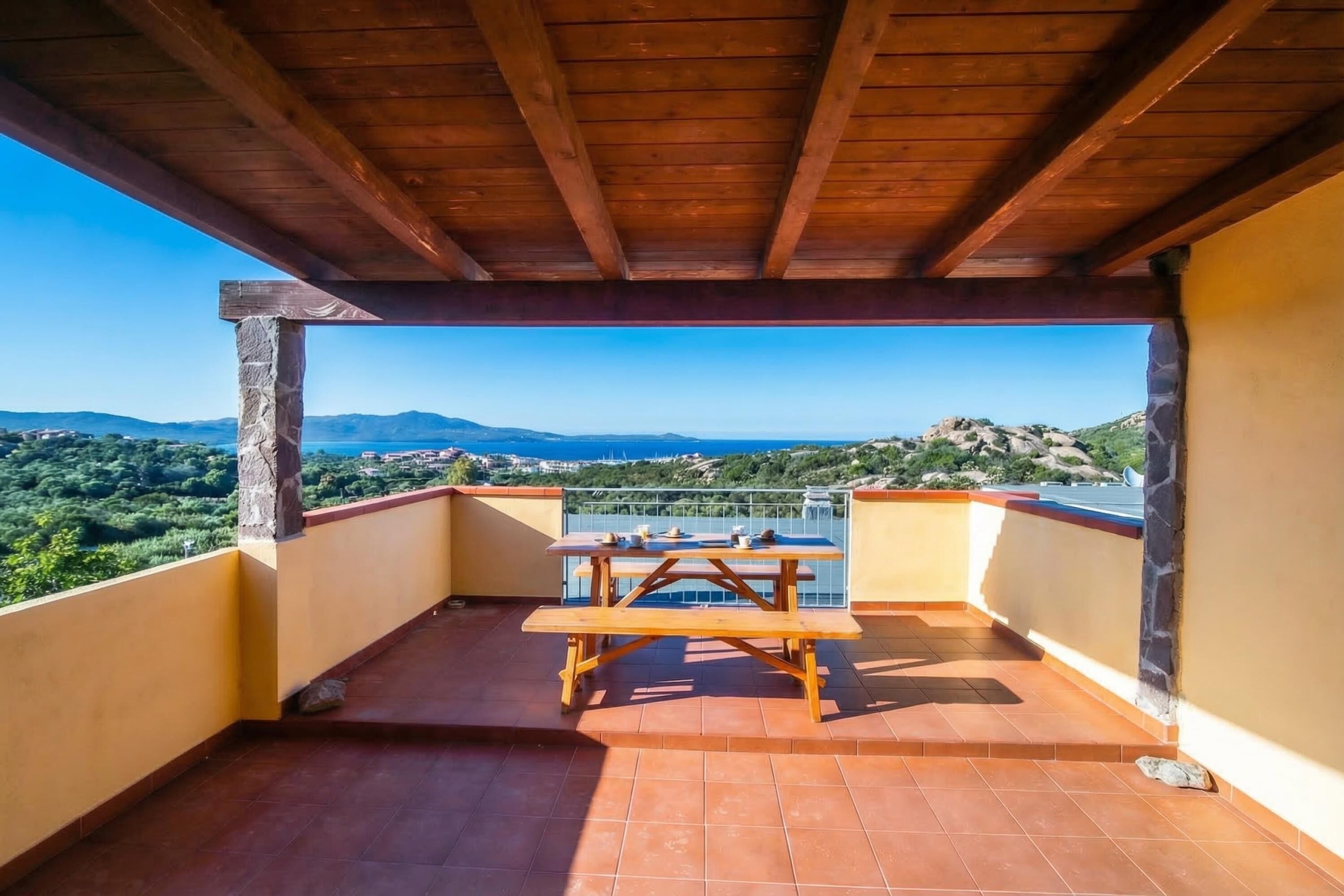 Family Apartment, Multiple Bedrooms (Monte Majore 16/B) | Outdoor dining