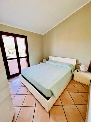 Apartment | 2 bedrooms, iron/ironing board - Le Querce 5 SX (San Teodoro)