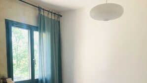 2 soverom, strykejern/-brett, wi-fi og sengetøy