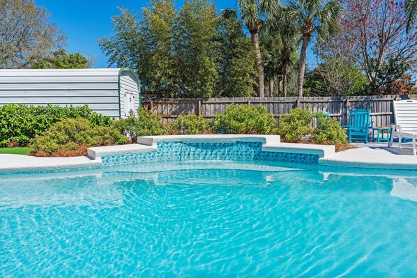 Pool - Heated Pool & Putting Green! Ocean Oasis Jax Beach (Jacksonville Beach)