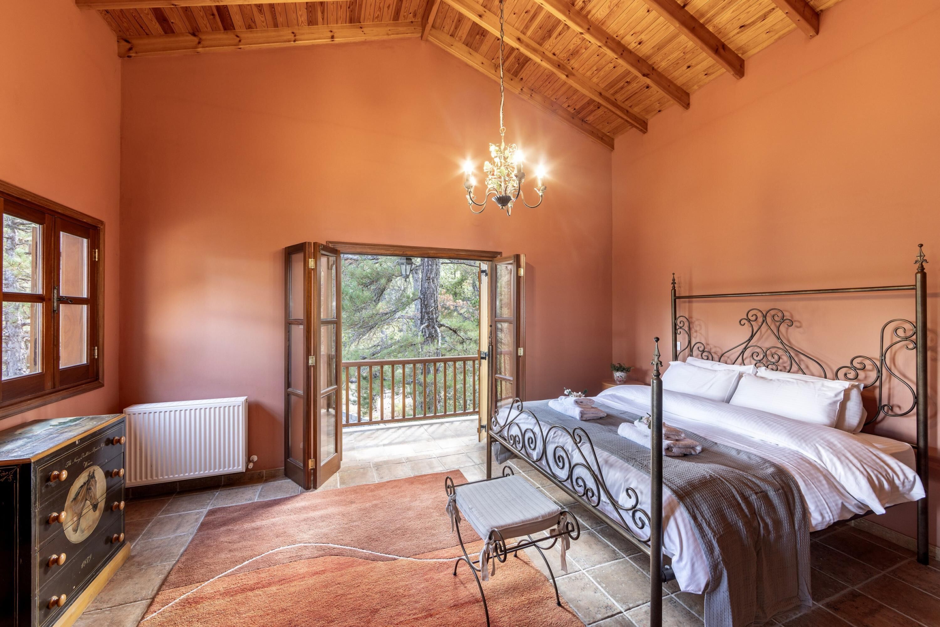 4 عدّة غرف نوم