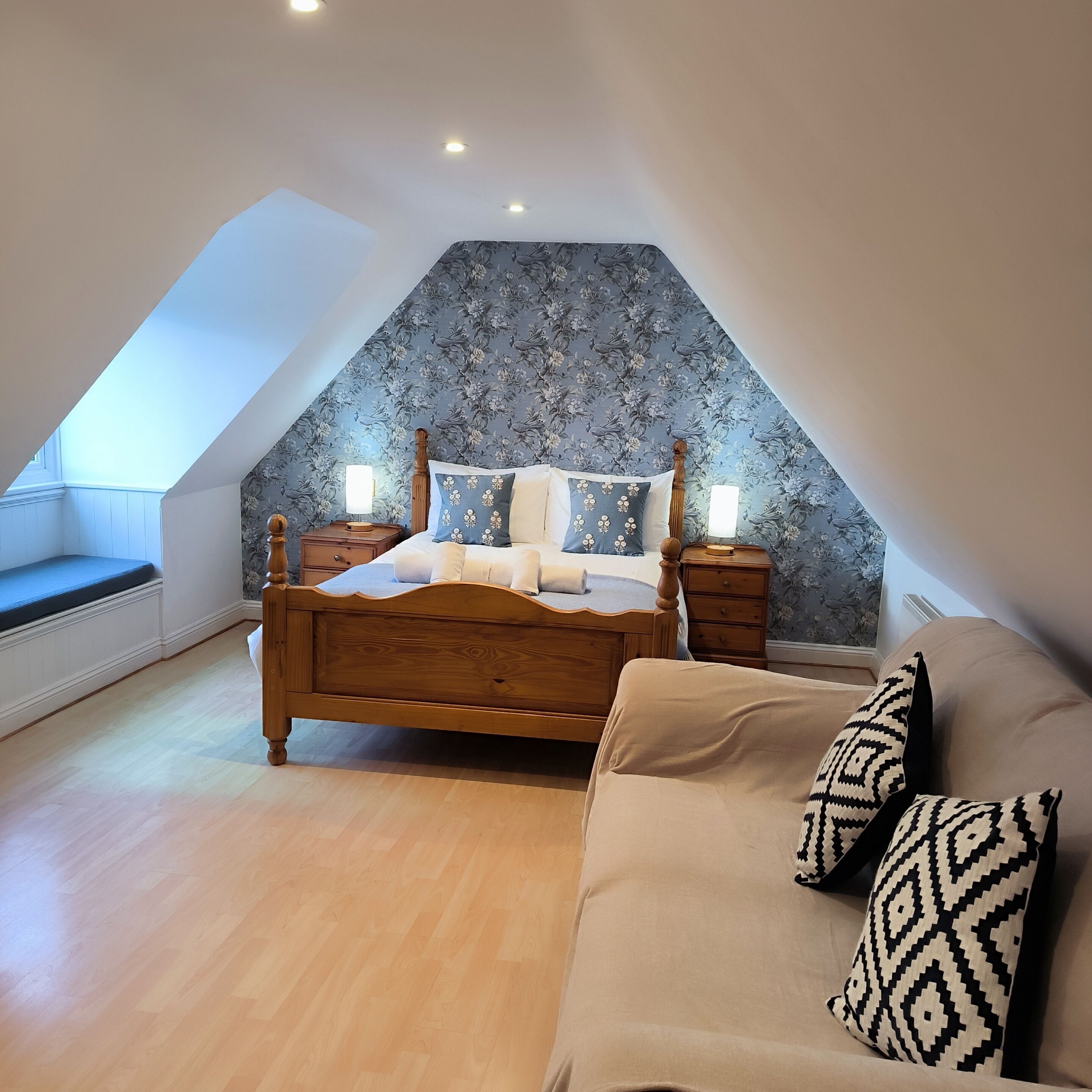 Habitació doble superior, amb bany privat, vistes al jardí (5) | Matalassos d'escuma viscoelàstica i wifi gratuïta 