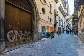 Bagian depan properti