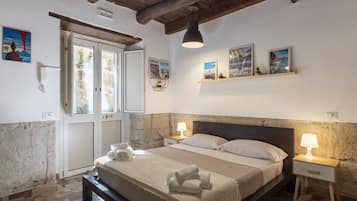 Deluxe-Apartment | 1 Schlafzimmer, Schreibtisch, schallisolierte Zimmer, kostenloses WLAN