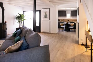 Smart TV - Les Maisons de L'abreuvoir Côté Village Marly-le-roi (Marly-le-Roi)