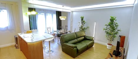 Fernseher, Stereoanlage