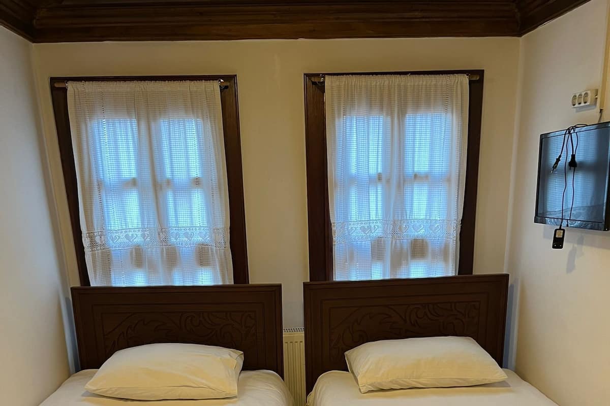 Classic Twin Room | Free WiFi, bed sheets