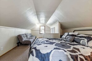 3 chambres, fer et planche à repasser, Wi-Fi gratuit, draps fournis