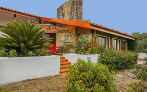Exterior - Villa by Praia Grande (Colares)