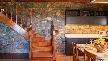 Villa | 3 bedrooms, Internet