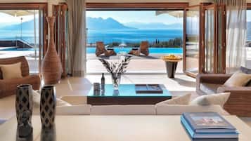 Villa | 8 bedrooms, soundproofing, Internet