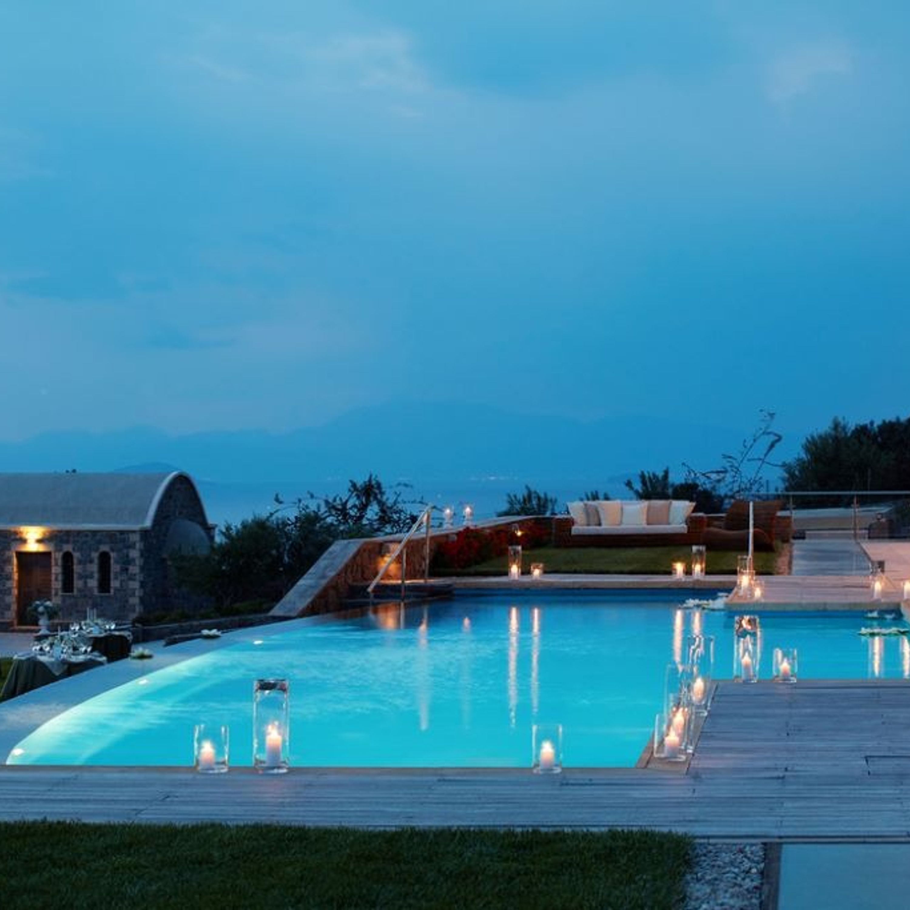 Villa | 8 bedrooms, soundproofing, Internet