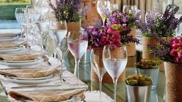 Villa | 8 bedrooms, soundproofing, Internet