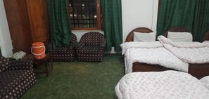 Deluxe Double Room | Soundproofing, iron/ironing board, free WiFi - Hotel Hills Park (Swat)