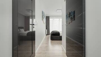 3 habitaciones, escritorio, tabla de planchar con plancha y wifi