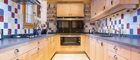 焗爐、爐具、洗碗機